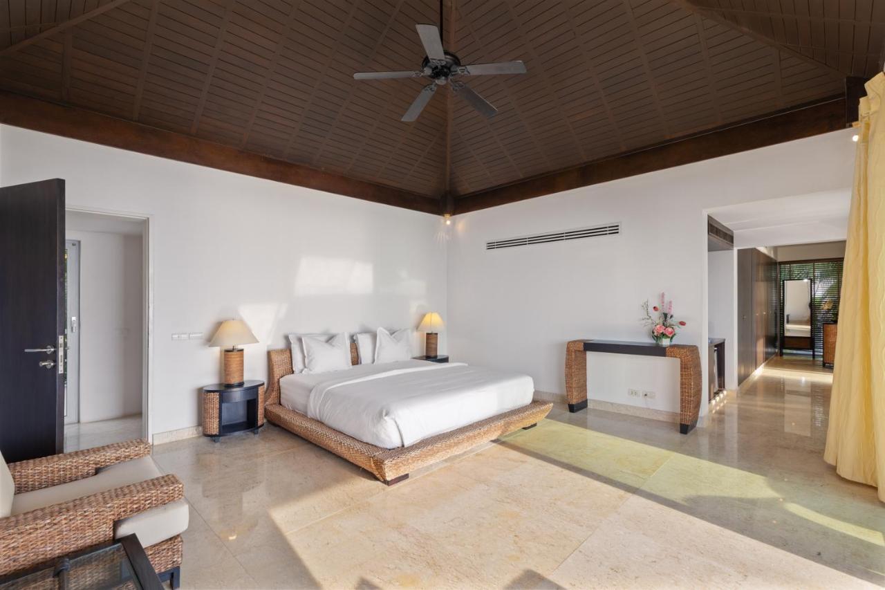 Surin Heights Villa Praia de Surin Exterior foto