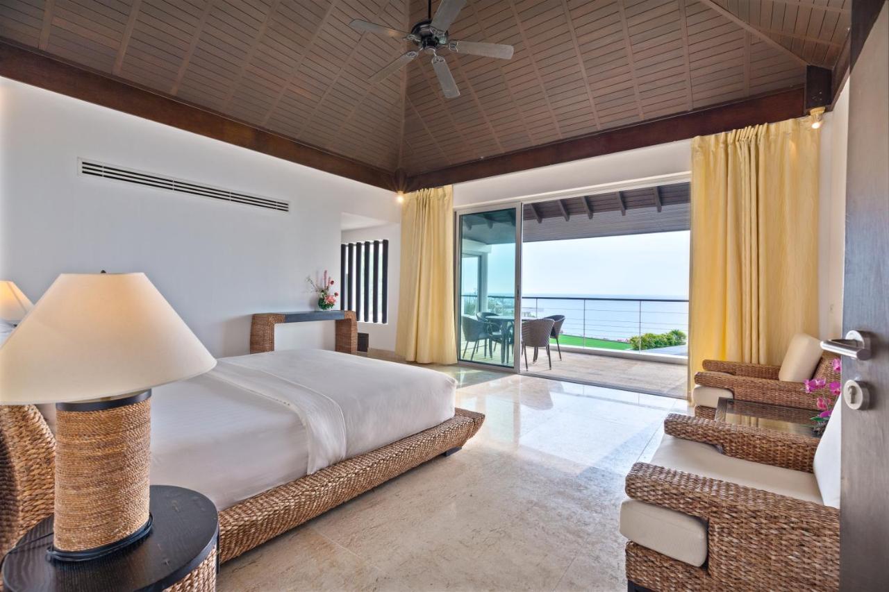 Surin Heights Villa Praia de Surin Exterior foto